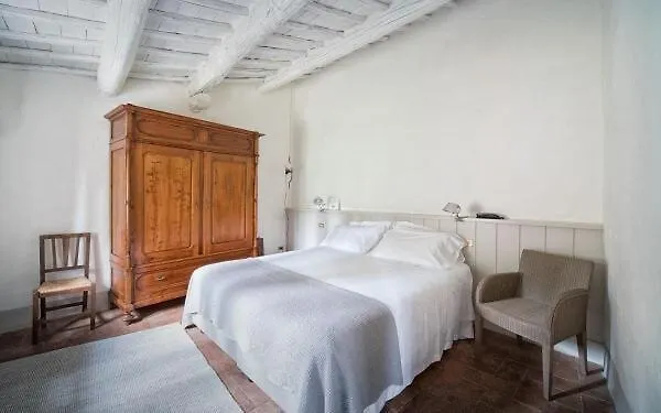 Unique Villa With Infinity Pool Inside Chianti Corti