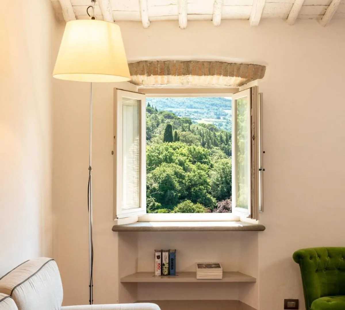 Unique Villa With Infinity Pool Inside Chianti Corti