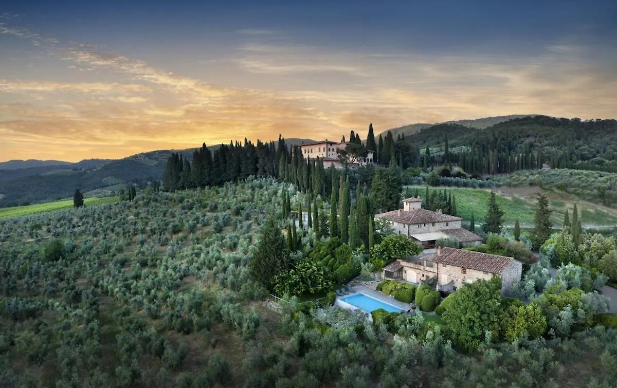 Unique Villa With Infinity Pool Inside Chianti Corti
